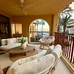 Beachfront Bliss Διαμέρισμα *
