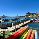 Beachfront Bliss Διαμέρισμα *