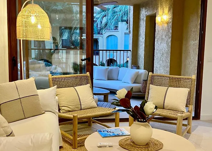Beachfront Bliss Апартаменты *