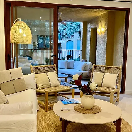 Beachfront Bliss Apartman *
