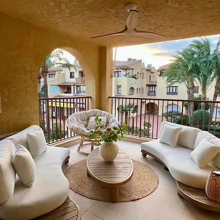Apartment Beachfront Bliss *