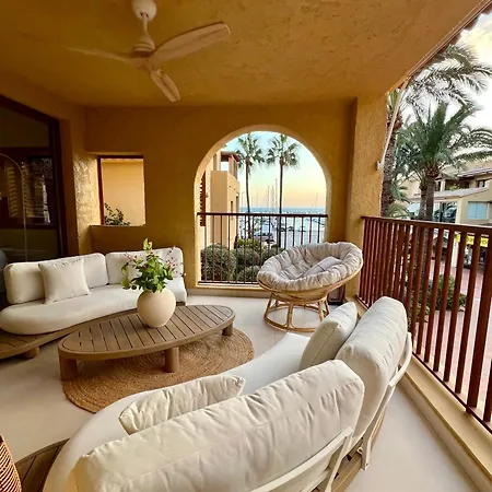 Beachfront Bliss Apartman *