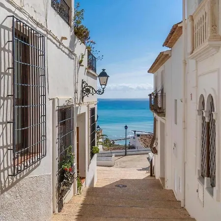 Beachfront Bliss * Altea