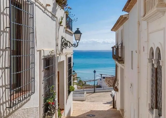 Beachfront Bliss * Altea